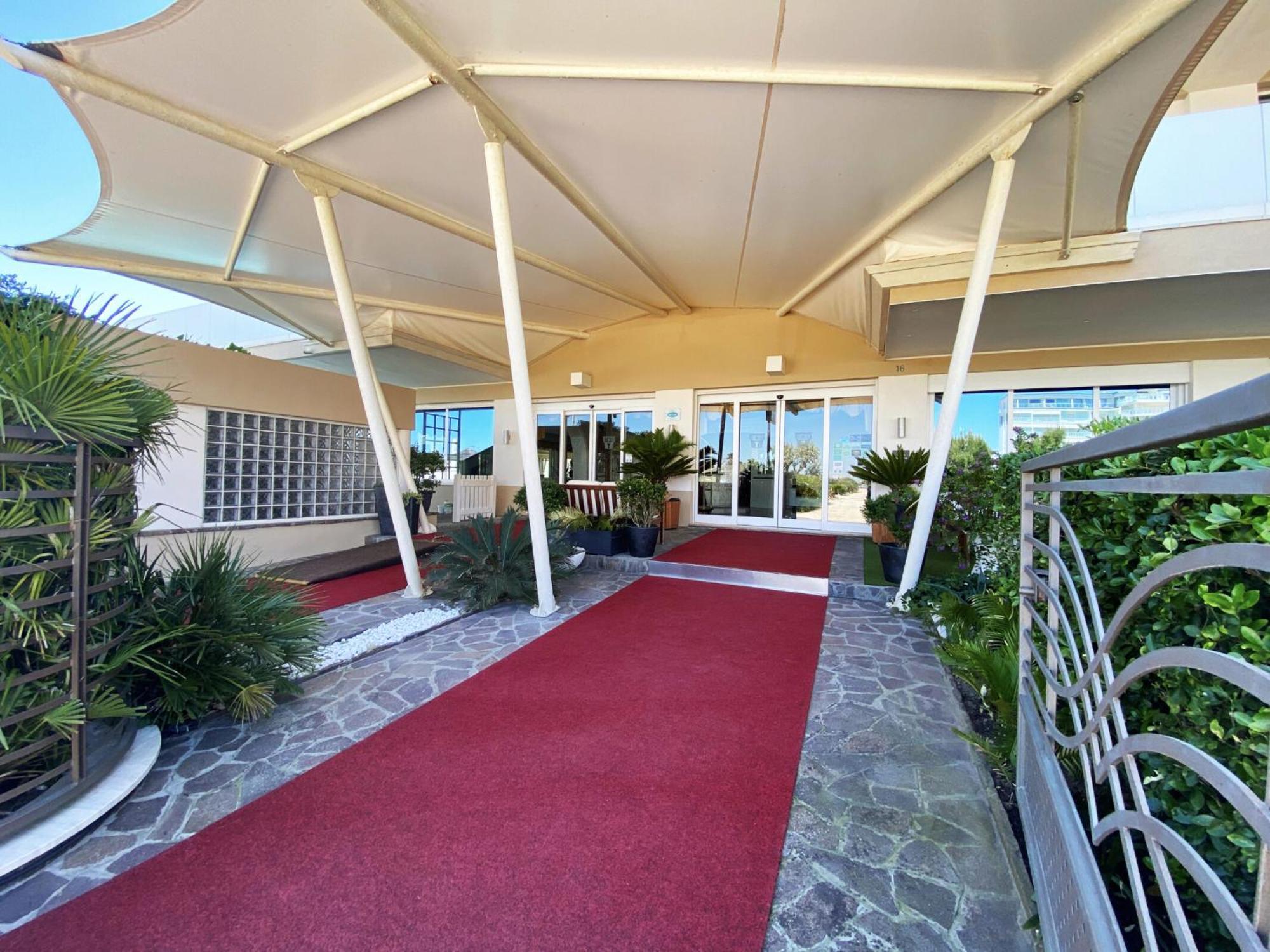 Hotel Benini Milano Marittima Kültér fotó