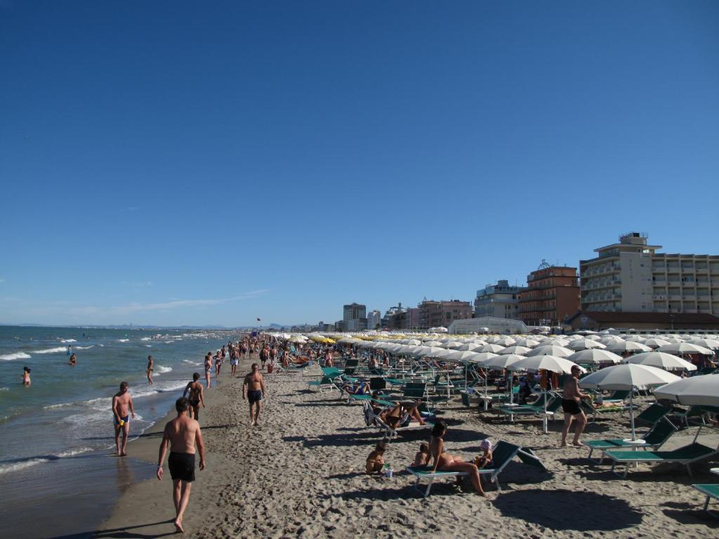 Hotel Benini Milano Marittima Kültér fotó