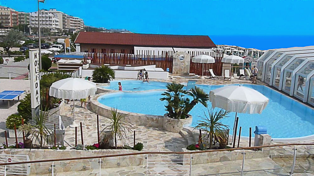 Hotel Benini Milano Marittima Kültér fotó